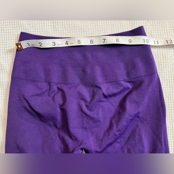 Aurola Seamless Super Stretch Power Purple Leggings for Women - Picture 5 of 11